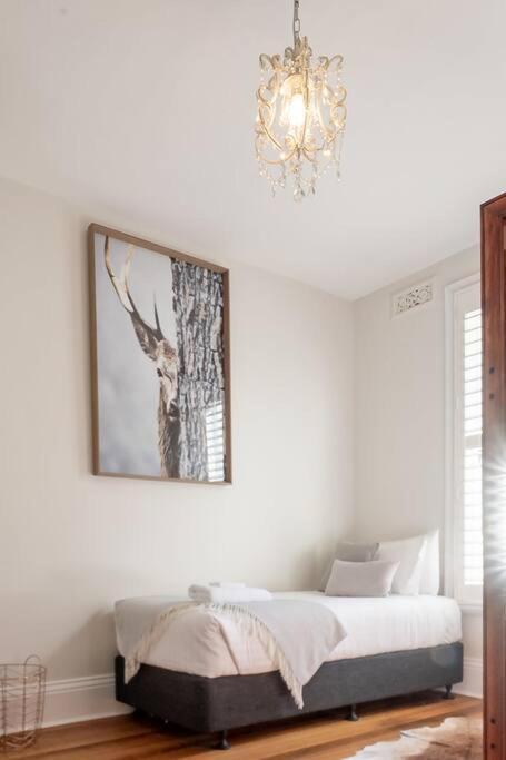 Historic Beauty In The Cbd! Parking And Wifi Daire Launceston Dış mekan fotoğraf