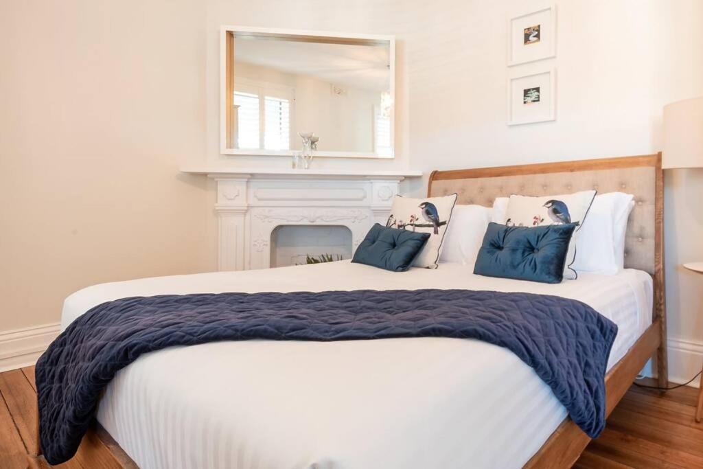 Historic Beauty In The Cbd! Parking And Wifi Daire Launceston Dış mekan fotoğraf
